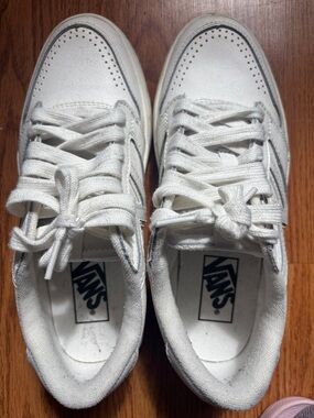 White Vans Skater shoe